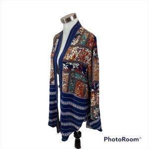 New with Tags En Crème Long Sleeved Mixed Print Short Kimono Size XS/S